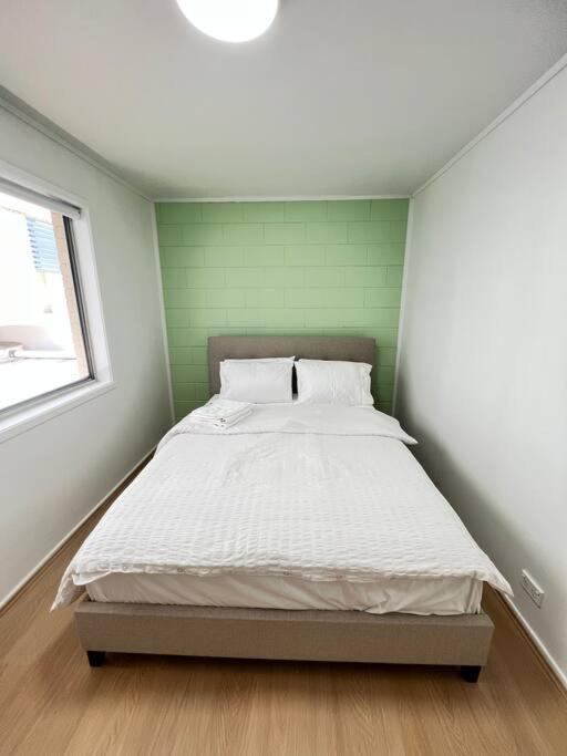 Apartment Samuel Grove